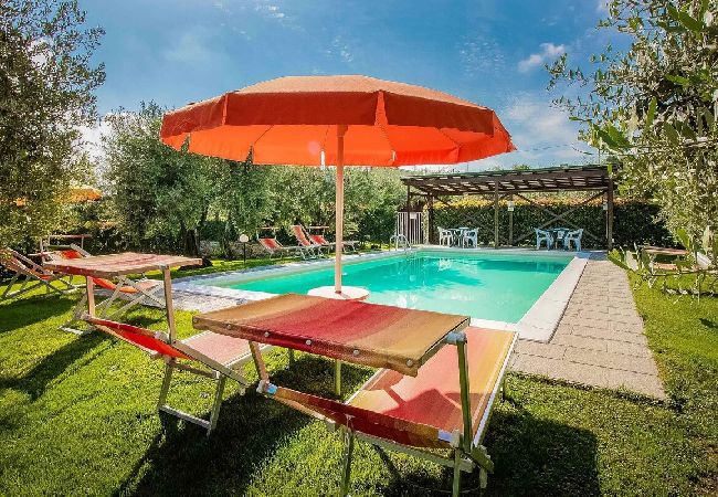 Ferienwohnung in Colle di Compito - TONINO Ferienwohnung in Colle di Compito - TONINO