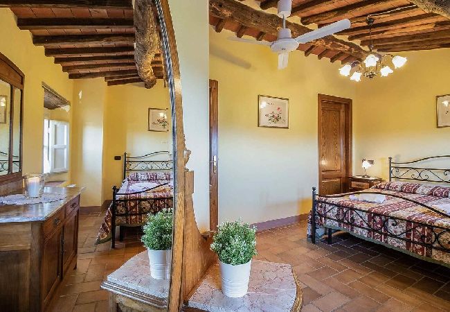 Ferienwohnung in Colle di Compito - TONINO Ferienwohnung in Colle di Compito - TONINO