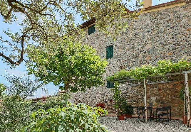 Ferienwohnung in Colle di Compito - TONINO Ferienwohnung in Colle di Compito - TONINO