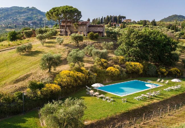 Villa in San Gennaro - PODERE OASI Villa in San Gennaro - PODERE OASI