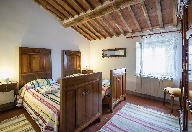 Villa in Lucca - EMILIA Villa in Lucca - EMILIA