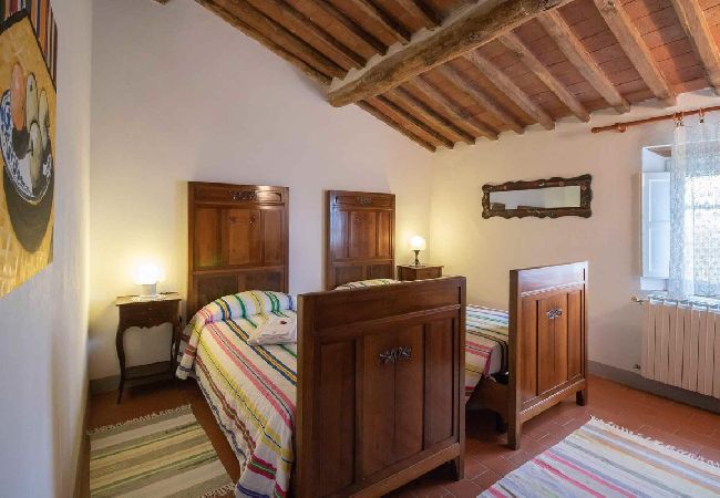 Villa in Lucca - EMILIA Villa in Lucca - EMILIA