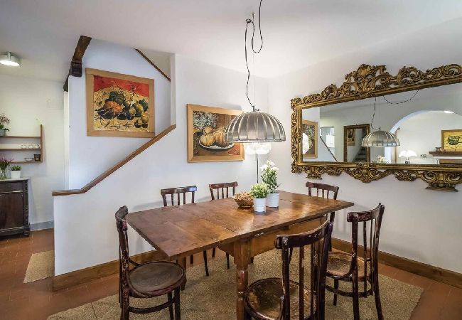 Villa in Lucca - EMILIA Villa in Lucca - EMILIA