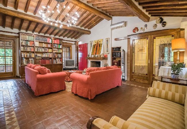 Villa in Lucca - GIGLIO Villa in Lucca - GIGLIO