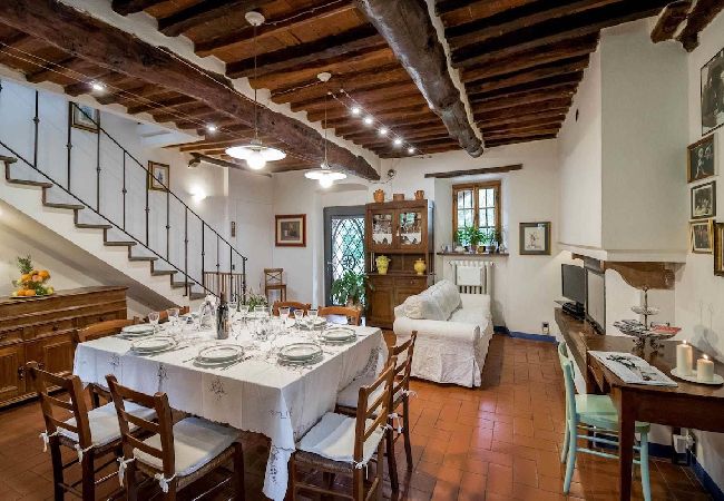 Villa in Lucca - GIGLIO Villa in Lucca - GIGLIO