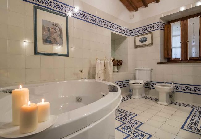 Villa in Lucca - GIGLIO Villa in Lucca - GIGLIO