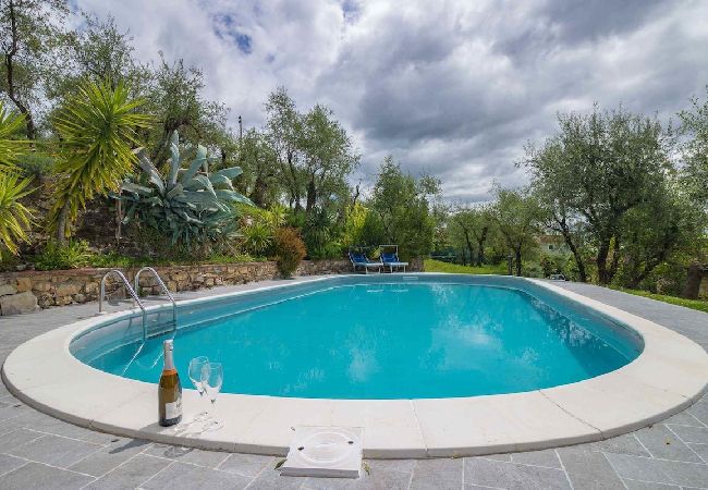 Villa in Lucca - GIGLIO Villa in Lucca - GIGLIO