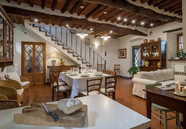 Villa in Lucca - GIGLIO Villa in Lucca - GIGLIO