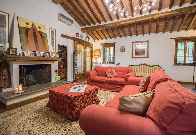 Villa in Lucca - GIGLIO Villa in Lucca - GIGLIO