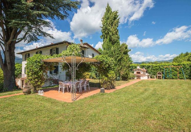 Villa in Barga - LA BARGHIGIANA Villa in Barga - LA BARGHIGIANA