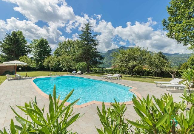 Villa in Barga - LA BARGHIGIANA Villa in Barga - LA BARGHIGIANA