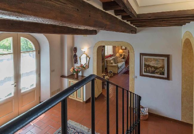 Villa in Barga - LA BARGHIGIANA Villa in Barga - LA BARGHIGIANA