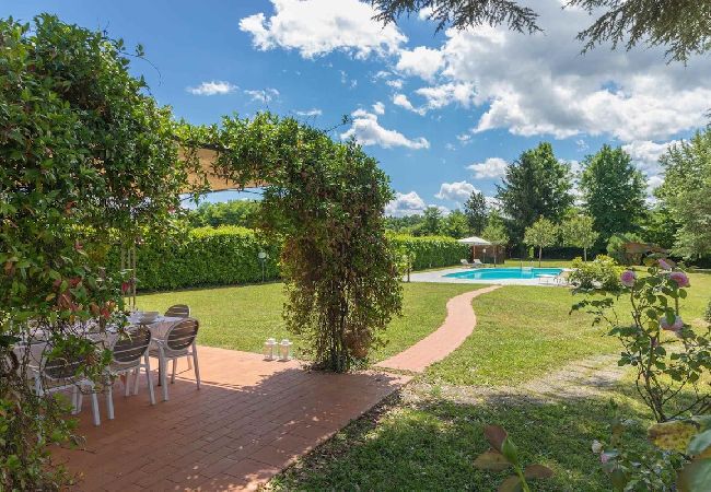Villa in Barga - LA BARGHIGIANA Villa in Barga - LA BARGHIGIANA