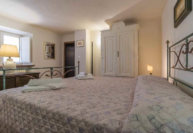 Villa in Barga - LA BARGHIGIANA Villa in Barga - LA BARGHIGIANA