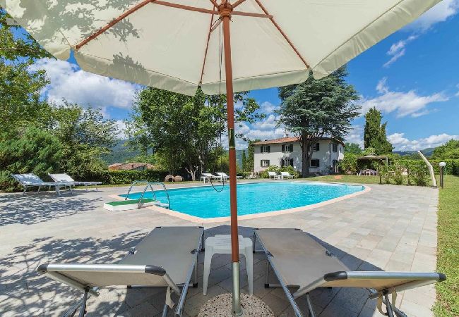 Villa in Barga - LA BARGHIGIANA Villa in Barga - LA BARGHIGIANA