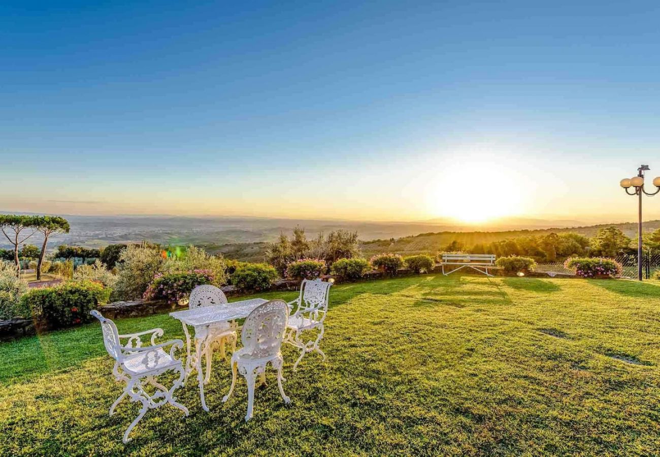 Villa in Capraia e Limite - MELOGRANO