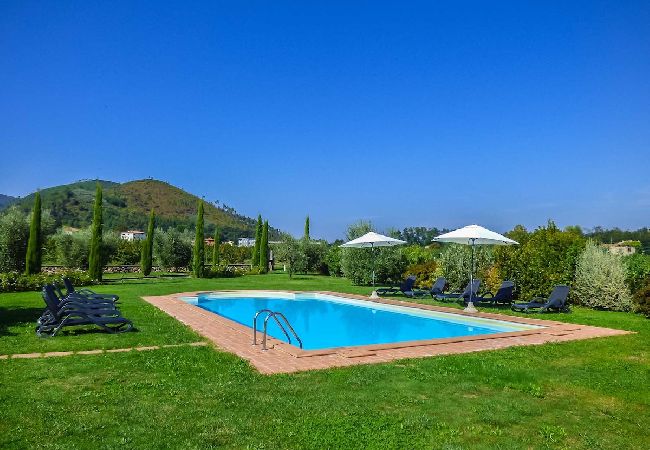 Villa in Pieve di Compito - PESCHETO Villa in Pieve di Compito - PESCHETO