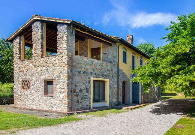 Villa in Pieve di Compito - PESCHETO Villa in Pieve di Compito - PESCHETO