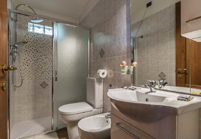 Villa in Pescia - LA VEDUTA Villa in Pescia - LA VEDUTA