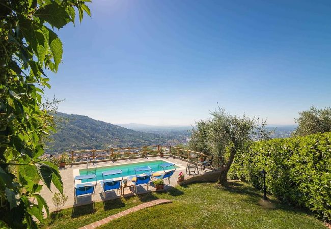 Villa in Pescia - LA VEDUTA Villa in Pescia - LA VEDUTA