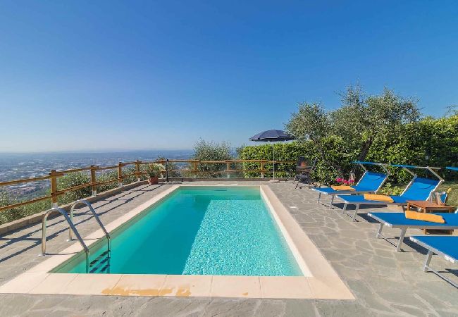 Villa in Pescia - LA VEDUTA Villa in Pescia - LA VEDUTA