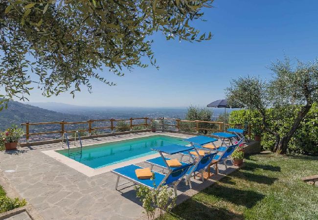 Villa in Pescia - LA VEDUTA Villa in Pescia - LA VEDUTA