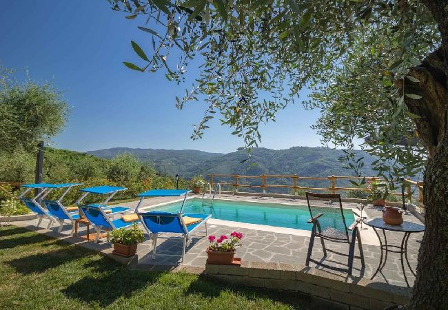 Villa in Pescia - LA VEDUTA Villa in Pescia - LA VEDUTA