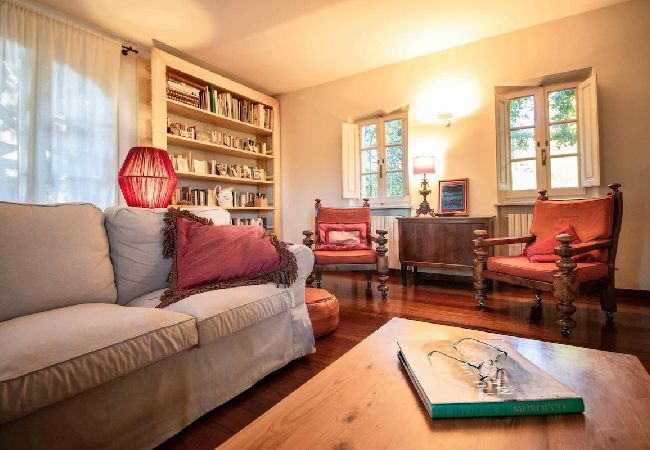 Villa in Lucca - LA MERLAIA Villa in Lucca - LA MERLAIA