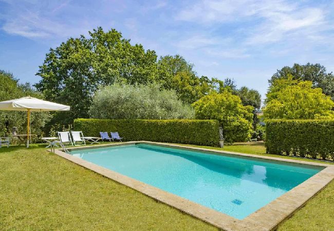 Villa in Lucca - LA MERLAIA Villa in Lucca - LA MERLAIA