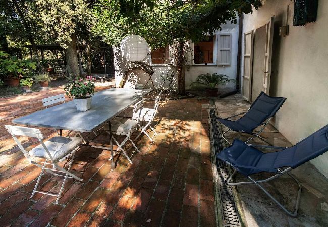 Villa in Lucca - LA MERLAIA Villa in Lucca - LA MERLAIA