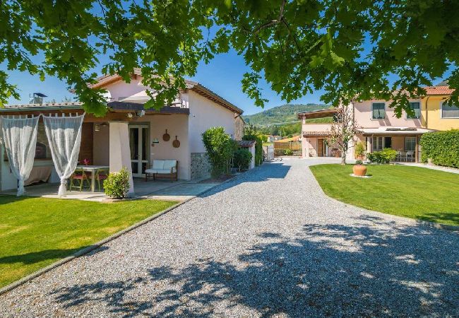 Ferienhaus in Lucca - PODERE SANTA Ferienhaus in Lucca - PODERE SANTA