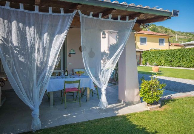 Ferienhaus in Lucca - PODERE SANTA Ferienhaus in Lucca - PODERE SANTA