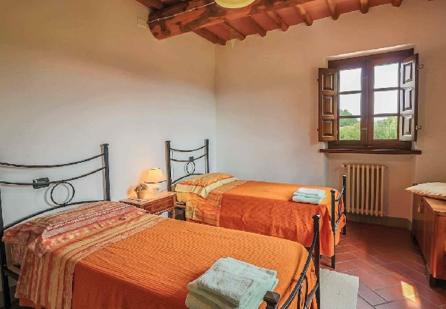 Ferienhaus in Camigliano Santa gemma - CAMPANARO Ferienhaus in Camigliano Santa gemma - CAMPANARO