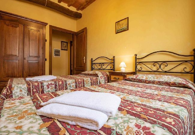 Ferienwohnung in Colle di Compito - ANSENETA Ferienwohnung in Colle di Compito - ANSENETA