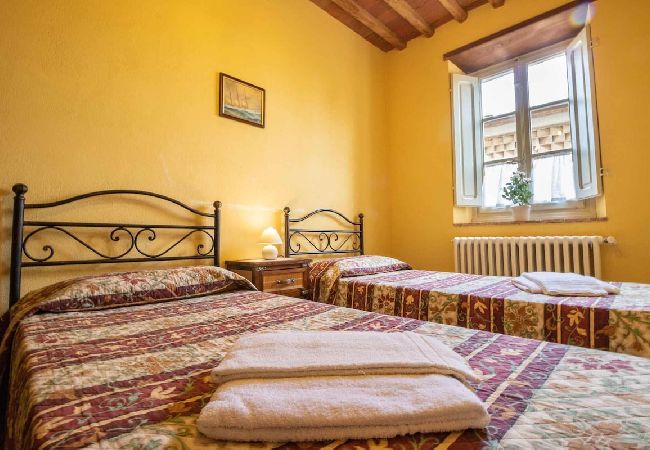 Ferienwohnung in Colle di Compito - ANSENETA Ferienwohnung in Colle di Compito - ANSENETA