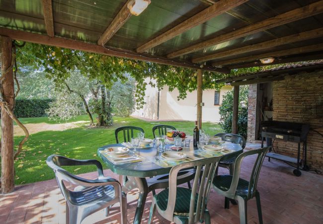 Villa in Montecarlo - IL SUGHERO Villa in Montecarlo - IL SUGHERO