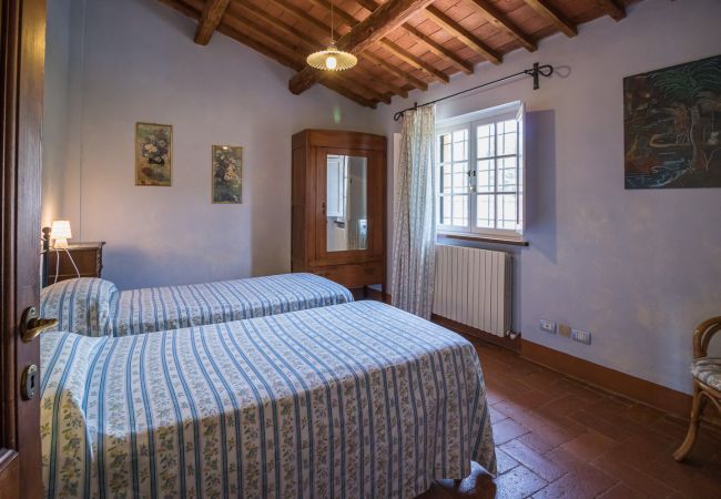 Villa in Montecarlo - IL SUGHERO Villa in Montecarlo - IL SUGHERO