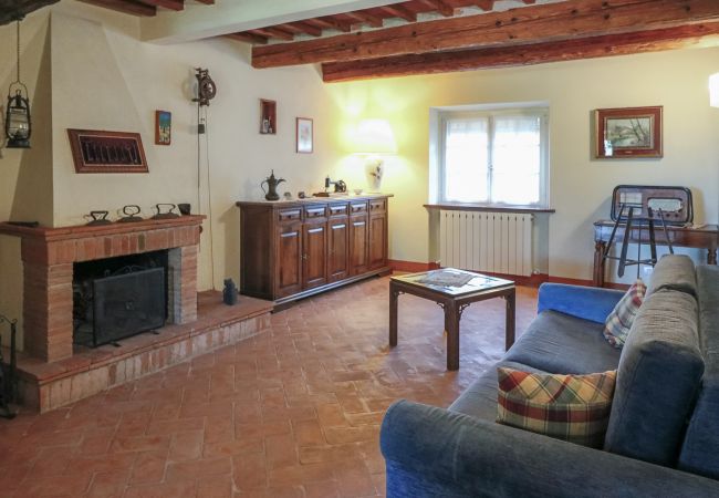 Villa in Montecarlo - IL SUGHERO Villa in Montecarlo - IL SUGHERO