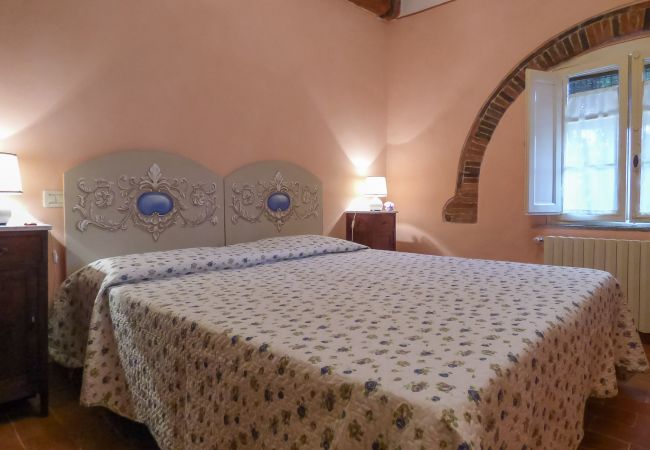 Ferienwohnung in Segromigno in Monte - VIOLETTA M Ferienwohnung in Segromigno in Monte - VIOLETTA M