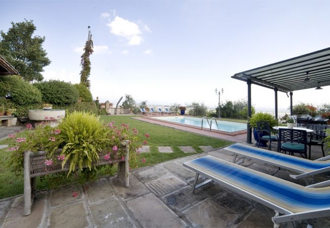 Villa in Pieve di Compito - ENNU Villa in Pieve di Compito - ENNU