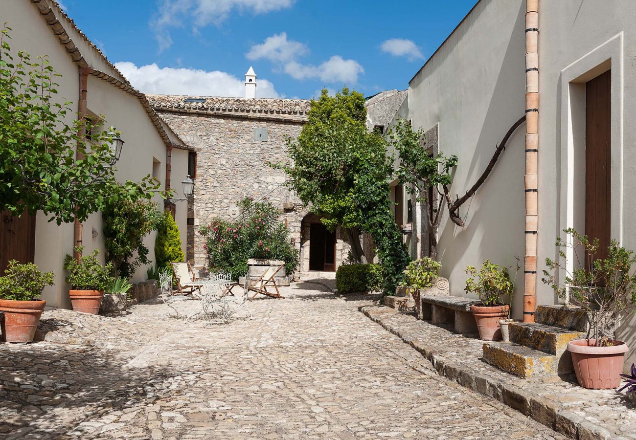 Ferienhaus in Buseto Palizzolo - BAMARA T