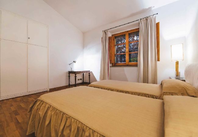 Villa in Capraia e Limite - MELOGRANO Villa in Capraia e Limite - MELOGRANO