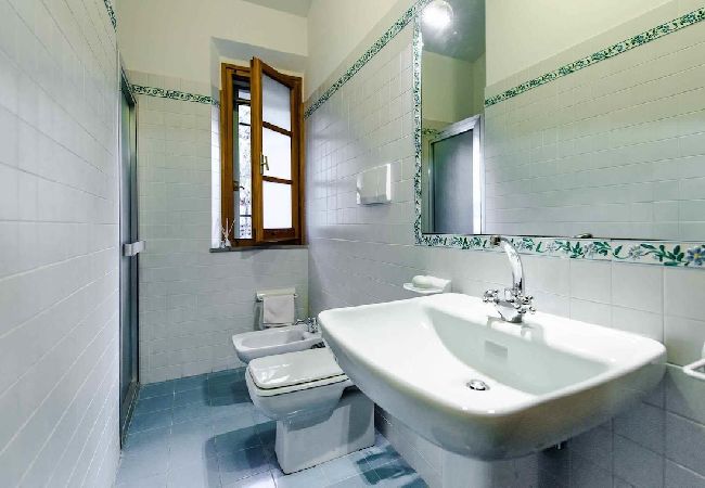 Villa in Capraia e Limite - MELOGRANO Villa in Capraia e Limite - MELOGRANO