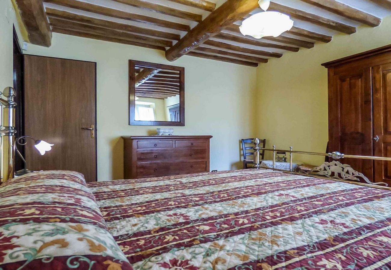 Apartment in Colle di Compito - CLORINDA