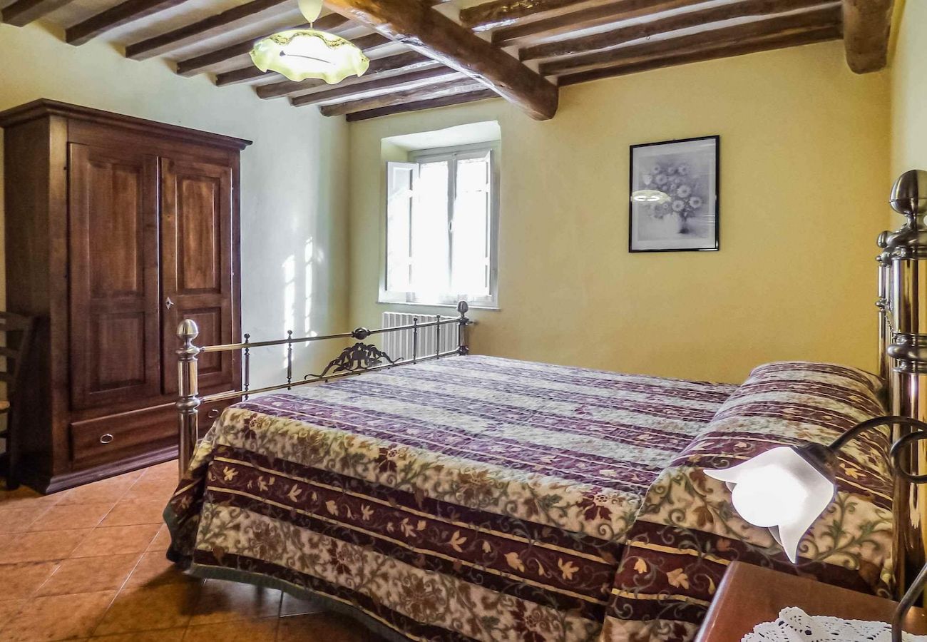 Apartment in Colle di Compito - CLORINDA