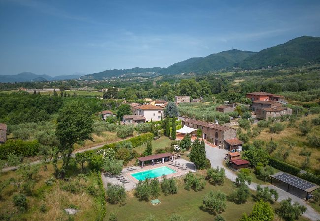 Villa in Camigliano Santa gemma - SANDRA Villa in Camigliano Santa gemma - SANDRA