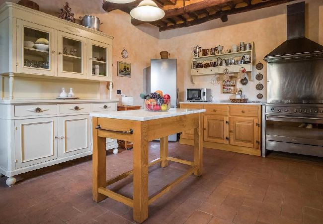 Villa in Camigliano Santa gemma - SANDRA Villa in Camigliano Santa gemma - SANDRA