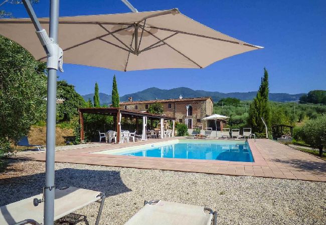 Villa in Camigliano Santa gemma - SANDRA Villa in Camigliano Santa gemma - SANDRA