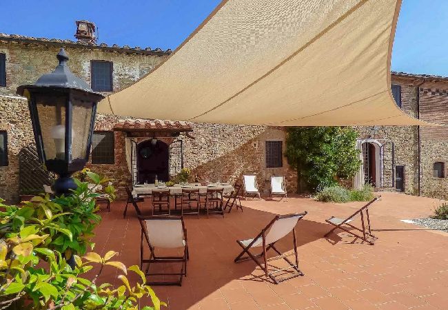 Villa in Camigliano Santa gemma - SANDRA Villa in Camigliano Santa gemma - SANDRA