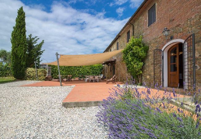 Villa in Camigliano Santa gemma - SANDRA Villa in Camigliano Santa gemma - SANDRA